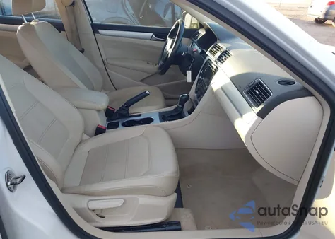 2013 Volkswagen Passat 2.5L Se from USA, damaged, VIN 1VWBH7A32DC028080